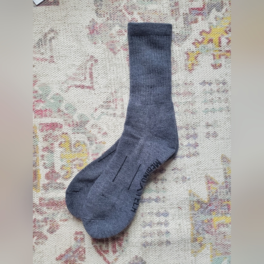Gray Merino Wool Blend Unisex Crew Hiking Socks - Size M - NWT